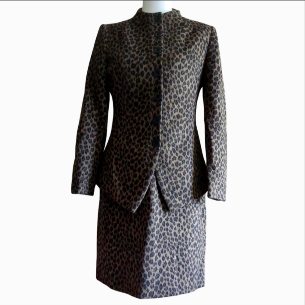 Zenobia leopard print suit size 8 jacket size 10 skirt wool & angora lined brown